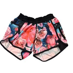 🌺🖤 Lululemon Tracker Short II Secret Garden Black Size 2 Hot Girl Run ✨